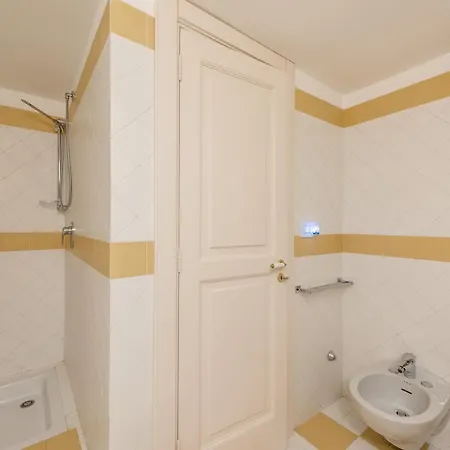 Mercantile - Vecchia Apartament *